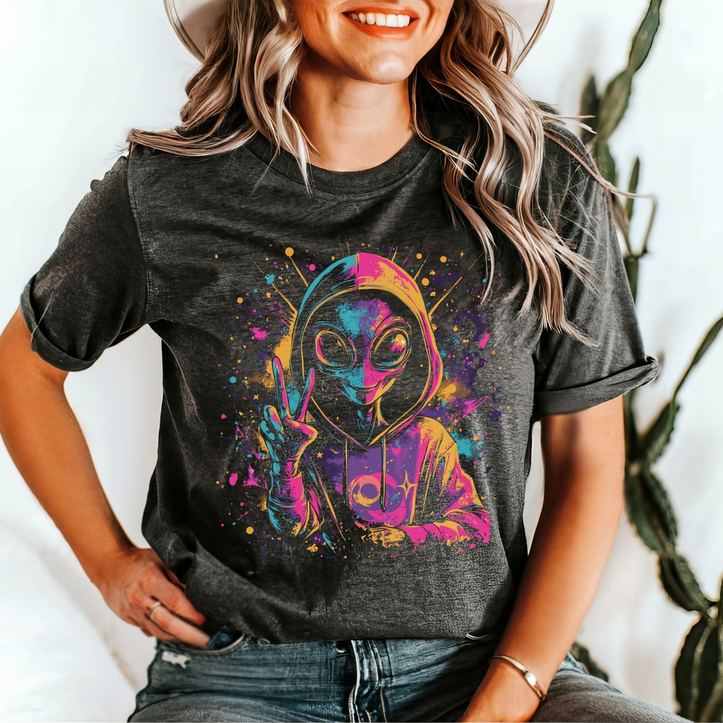 Peace Out, Earthlings T-Shirt